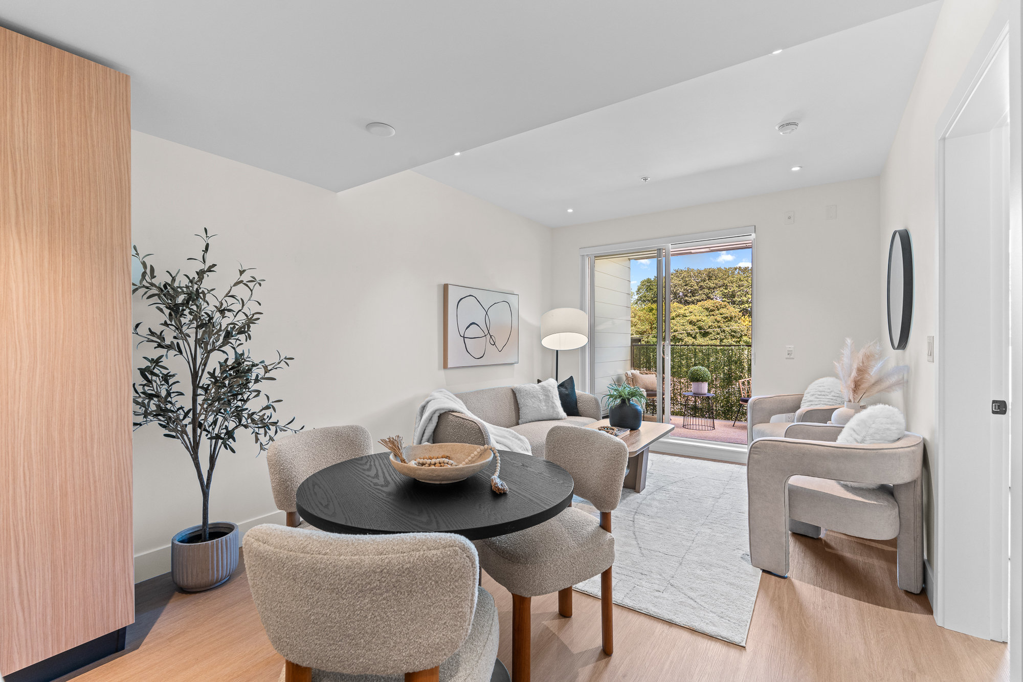 #410 - 2235 E Broadway